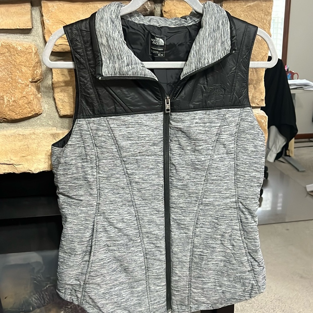 Women’s Northface Vest
